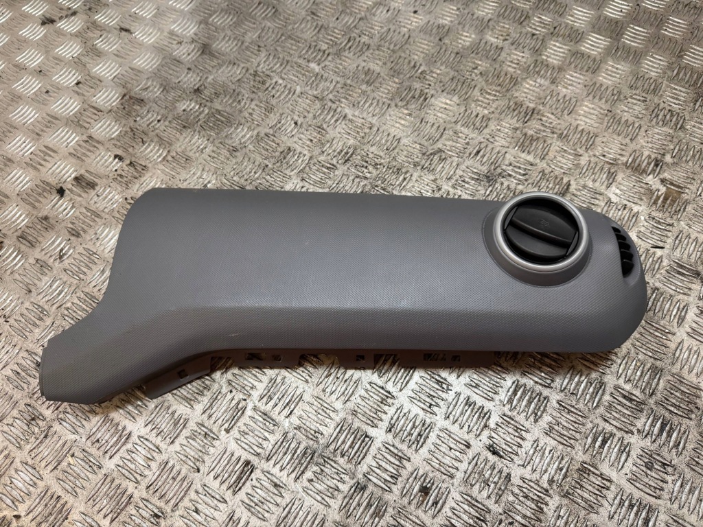 фото №1, Захист заглушка панелі консолі peugeot partner ii berlingo ii 9681842777