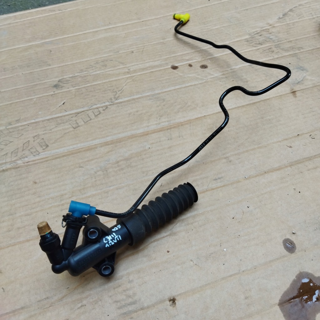 фото №1, Citroen c3 iii 1.2 vti цилиндр сцепления шланг