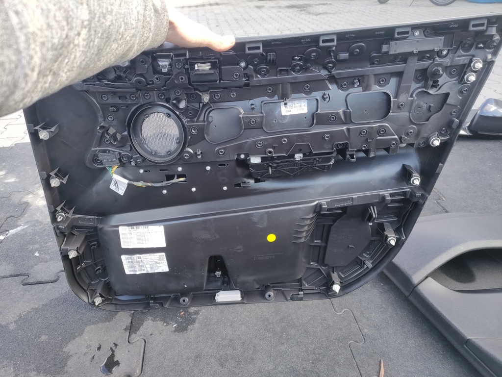 фото №8, Обивка дверь bmw x4 f26