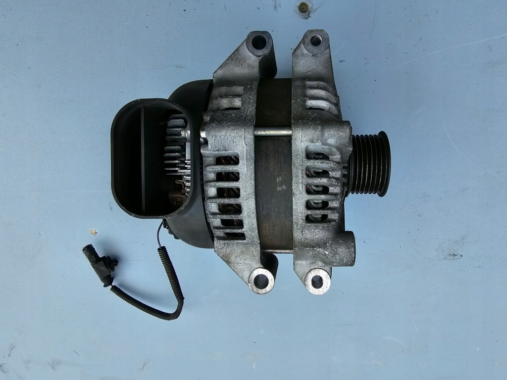 Купити Bmw f01 f02 f06 f07 f10 f11 f12 генератор 7606628