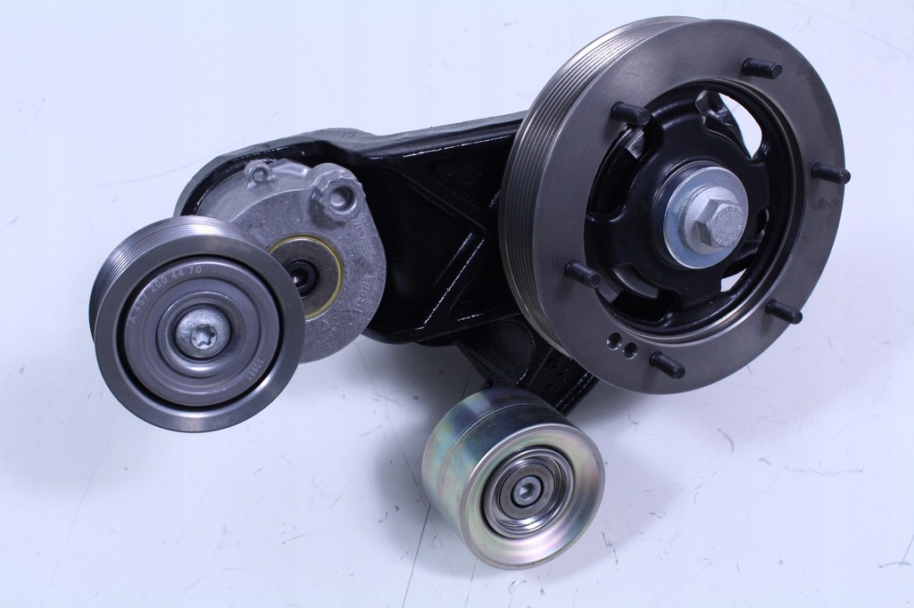 фото №1, Кронштейн ролик натяжитель кронштейн вентилятора mercedes actros atego