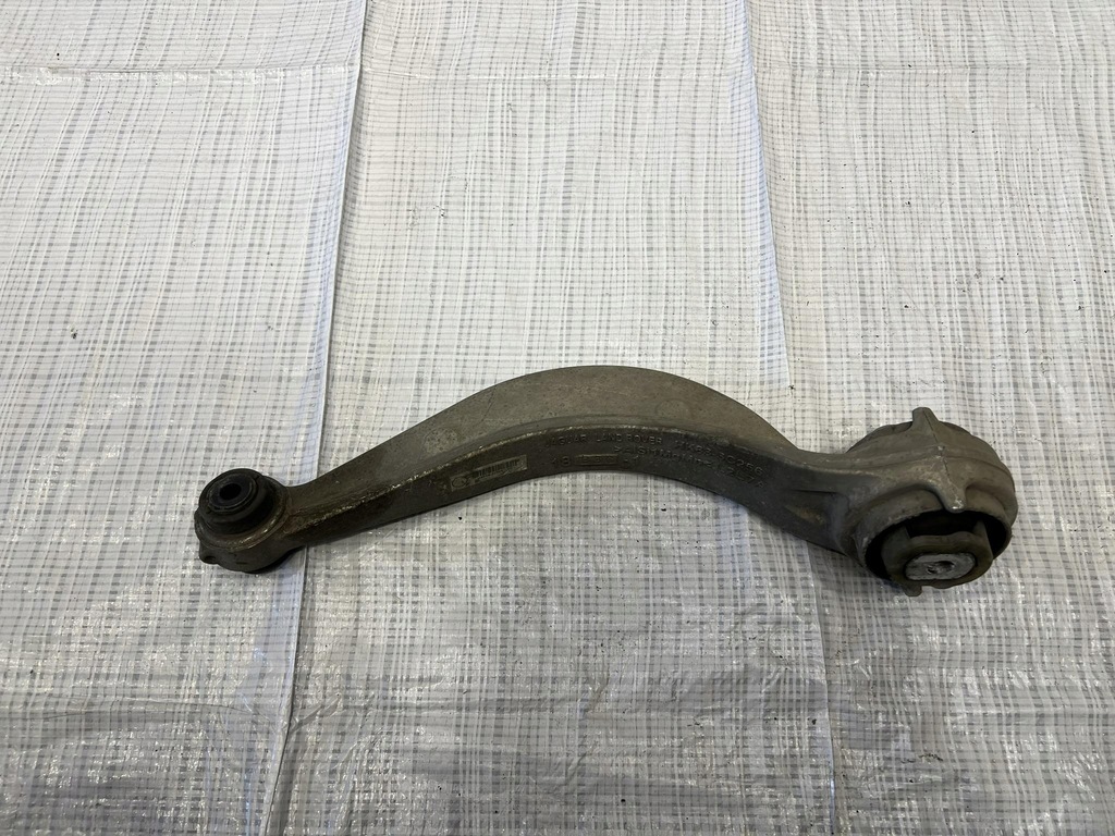 фото №1, Важіль передній land rover velar l560