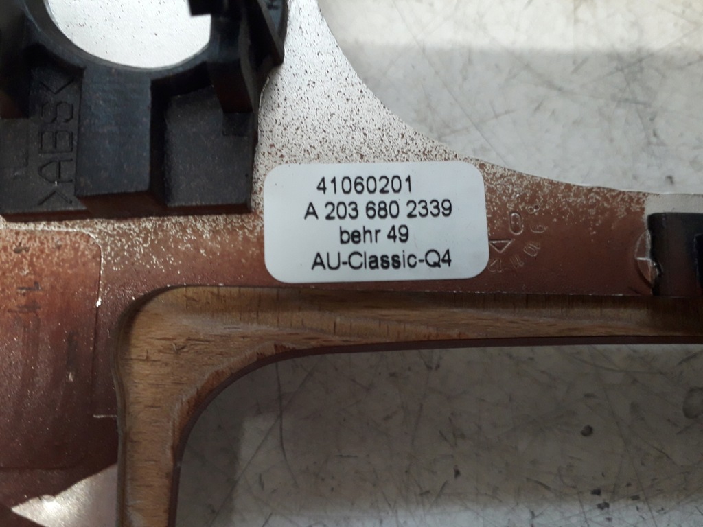 фото №6, Mercedes c klasa w203 рамка dekor корпус домкрата передач a2036802339