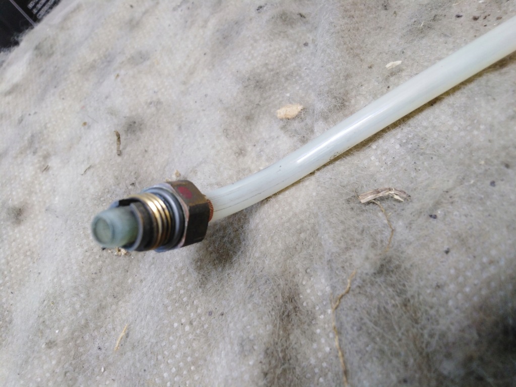 Mercedes r w251 3,0 cdi шланг airmatic перед 50cm Доставка