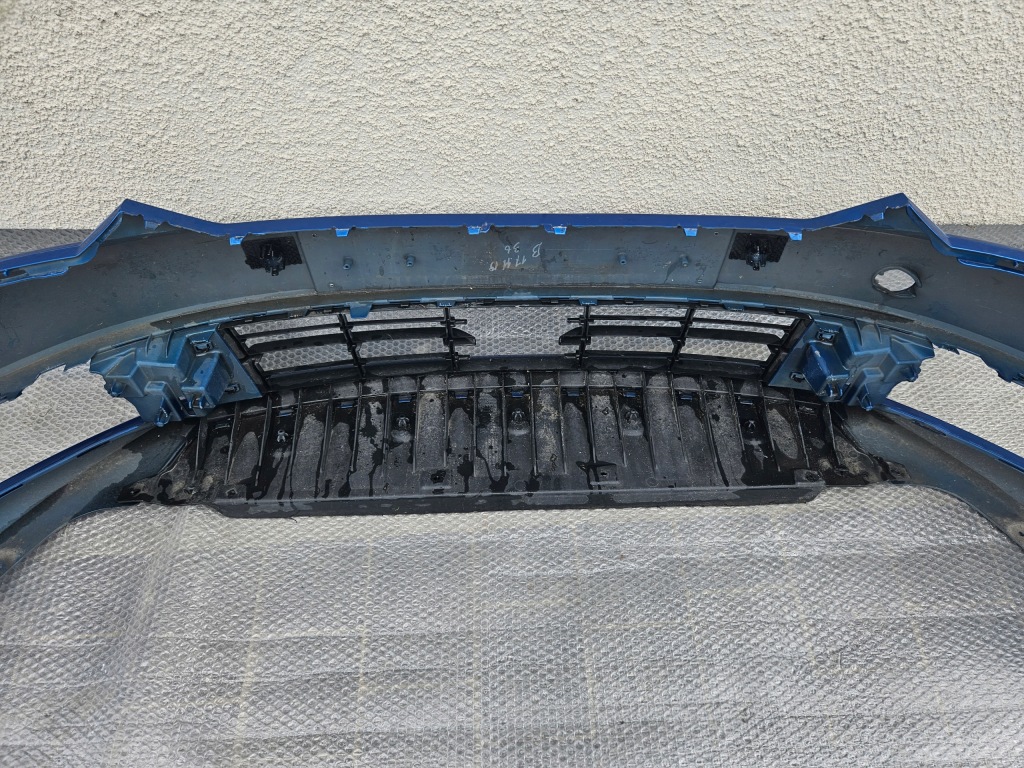 Skoda fabia 6v0 бампер перед решётка решётка радиатора Оригинал