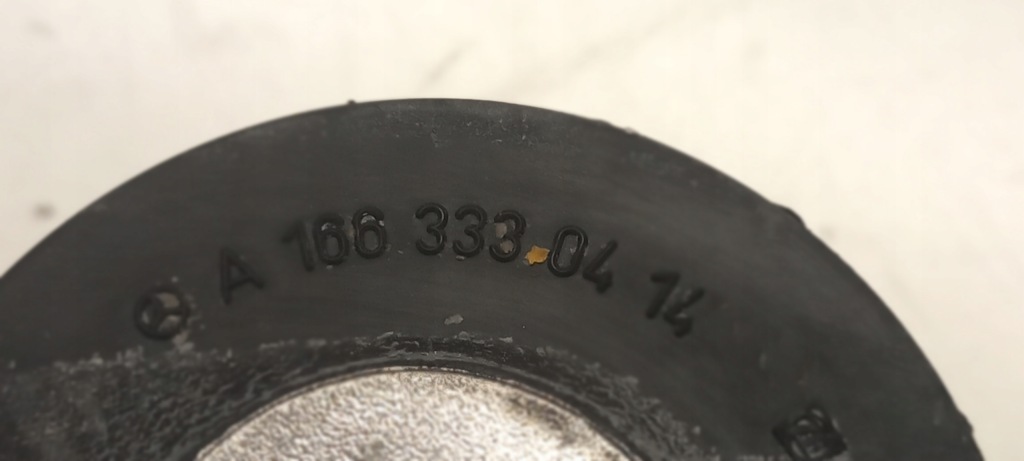 фото №5, Nowa оригинальная втулка рычага mercedes gle w166 c292 gls x166 a1663330414