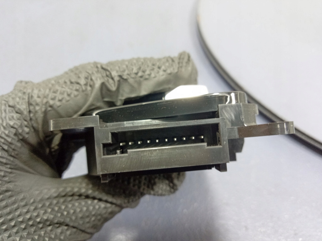 фото №6, Bmw x7 g07 x5 g05 панель регулювання сидіння задня лівий 9861513