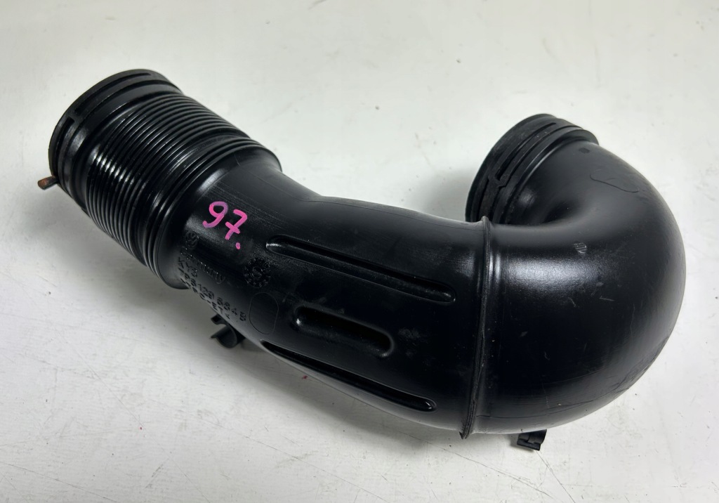 фото №2, Шланг труба повітря vw touareg 7p6129684b