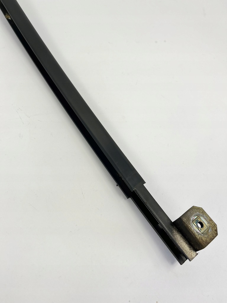 фото №9, Молдинг рамка стекло правый задняя mercedes w201 190