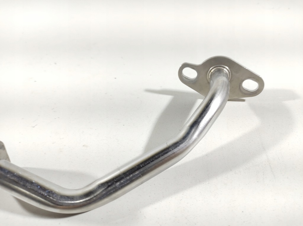 фото №5, Lexus is300h 2.5b 13r трубка вихлопних газів egr