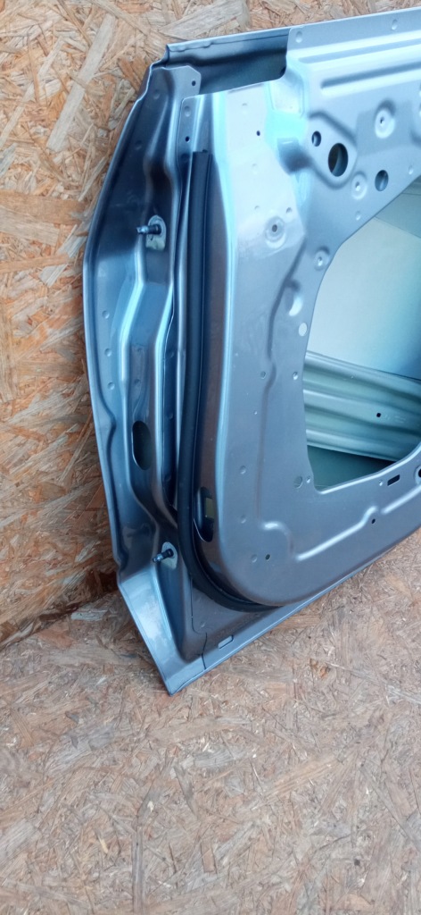 Tesla model y my 20- дверь правый  задняя правое  задняя 1493598-00-b Доставка