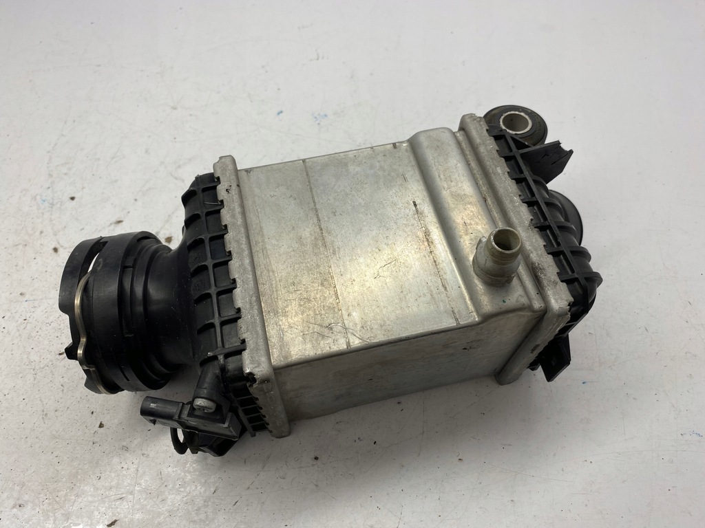 фото №7, Bmw 7 g11 g12 5.0i радіатор повітря 8619391