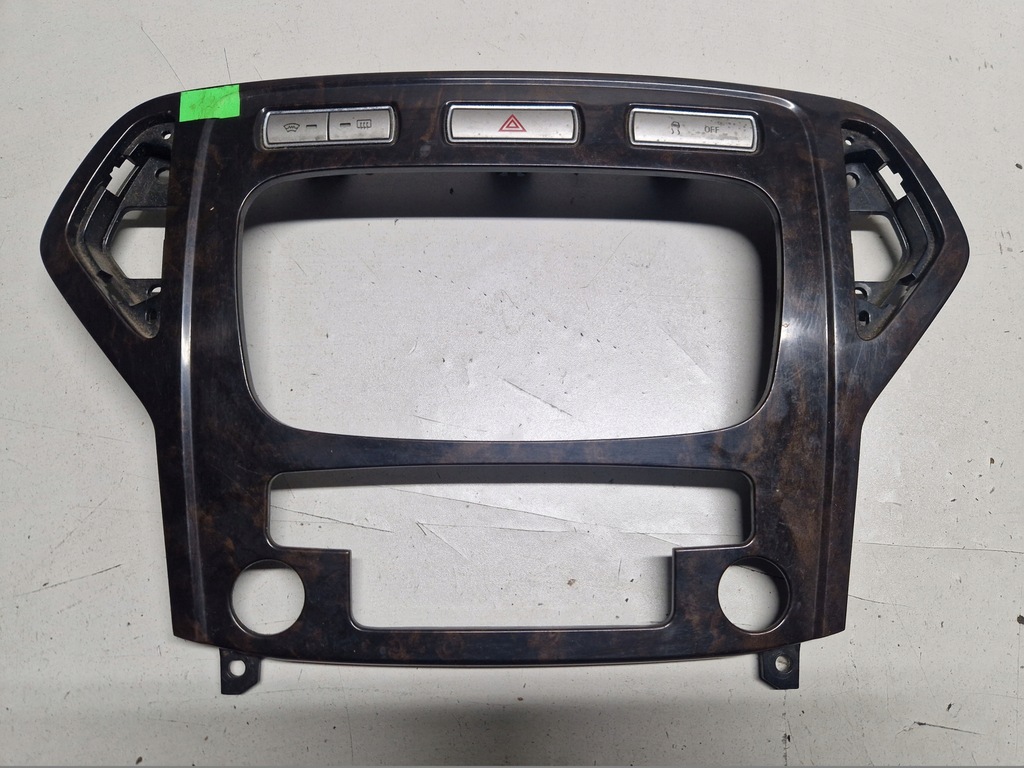 фото №1, Рамка защита радио панель ford mondeo mk4 7s71-18522