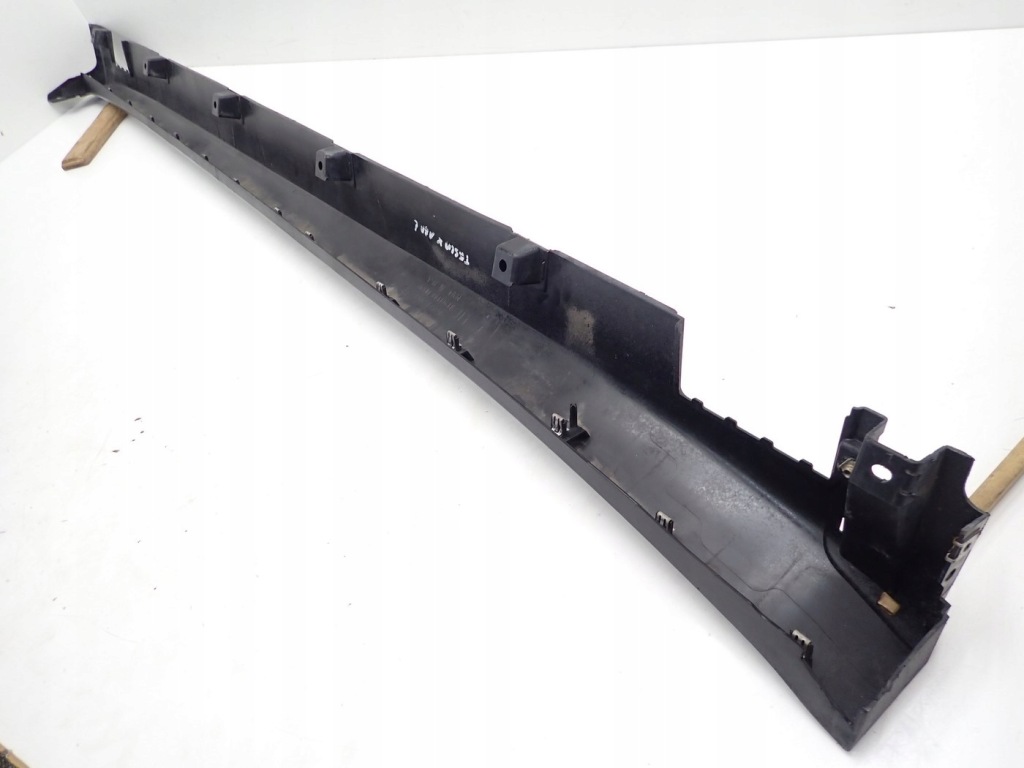 Молдинг накладка поріг поріг ліва tesla x 18r Оригінал