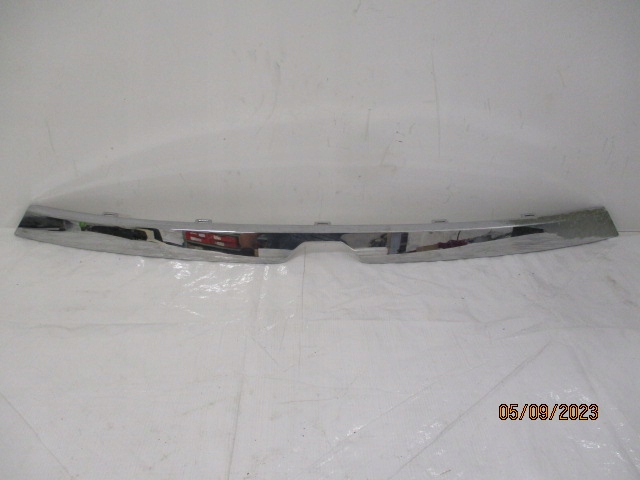 фото №1, Dacia dokker молдинг хромированная решётка решетка 623822722r