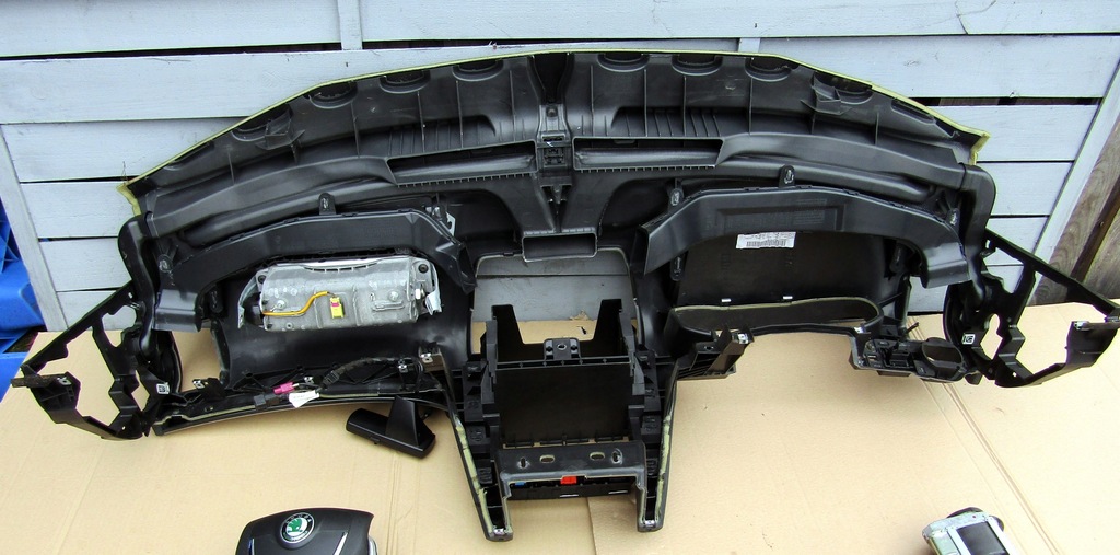 фото №9, Панель приладів приладова консоль подушка ремені skoda octavia ii lift. 1z1857007