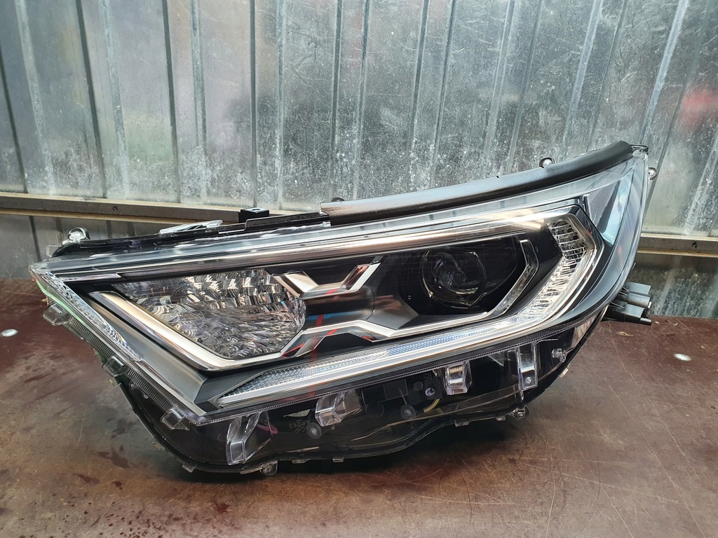 фото №1, Лампа перед левая full led toyota rav4 v 2019-