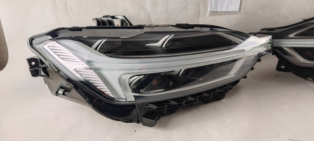 Volvo xc60 full led ліва праві фара фара ліва правий Оригінал