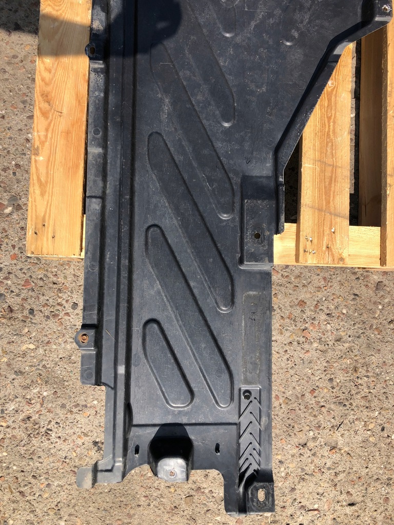 фото №11, Mercedes w205 защита подвеска правая сторона a2056842000