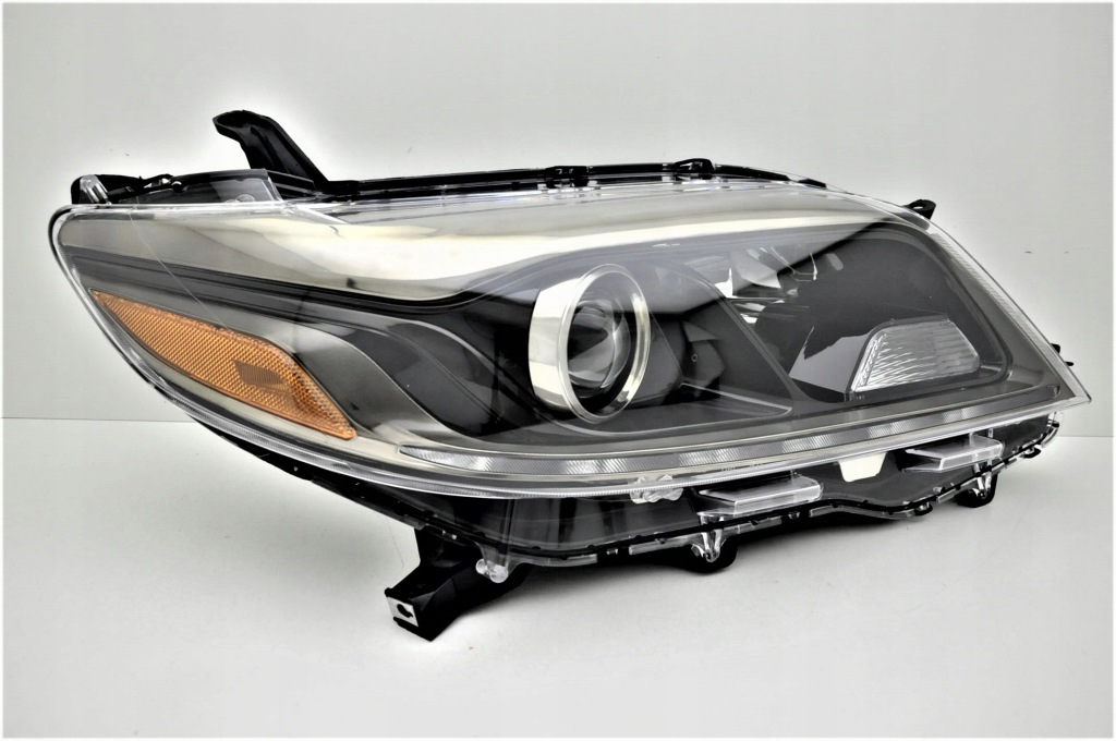 фото №3, Toyota sienna od 2015- фара правый новый