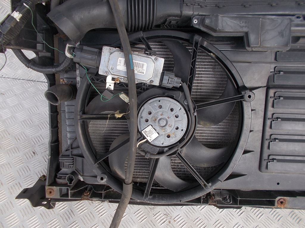 фото №4, Mazda 3 mazda3 bl підсилювач pas передній 2.2 d