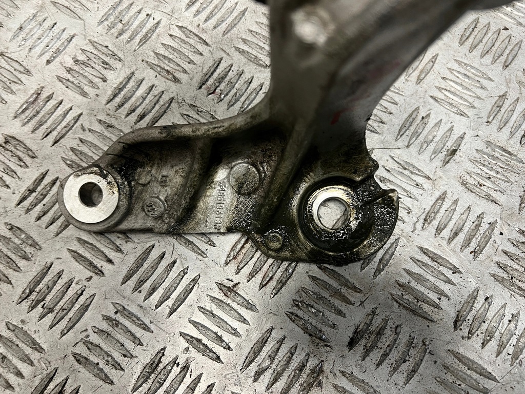 фото №2, Кронштейн кронштейн подрамник левый renault clio v org