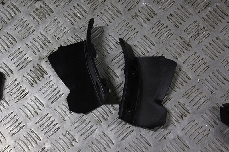 фото №1, Lexus rc 350 rcf накладка направляющая кронштейн лампы