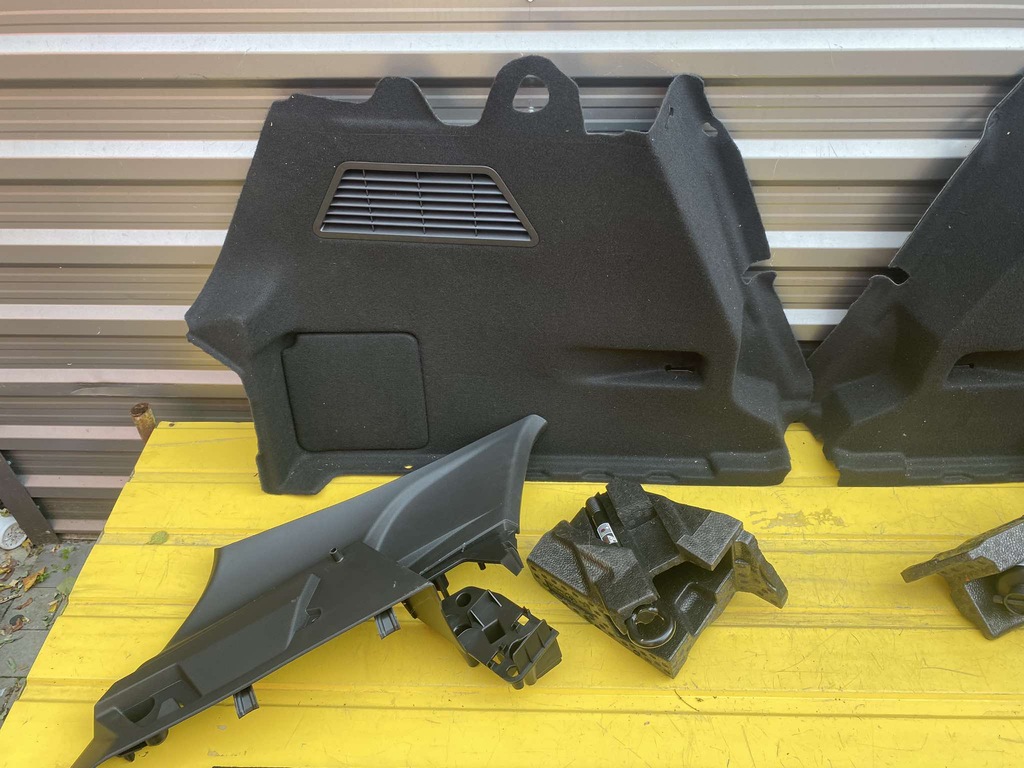 фото №5, Renault megane v e-tech оббивка багажника обшивки підлога комплект