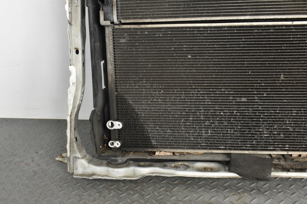 фото №10, Pas передний радиатор вентилятор 100222-1377 toyota prius iii 1.8 гибрид