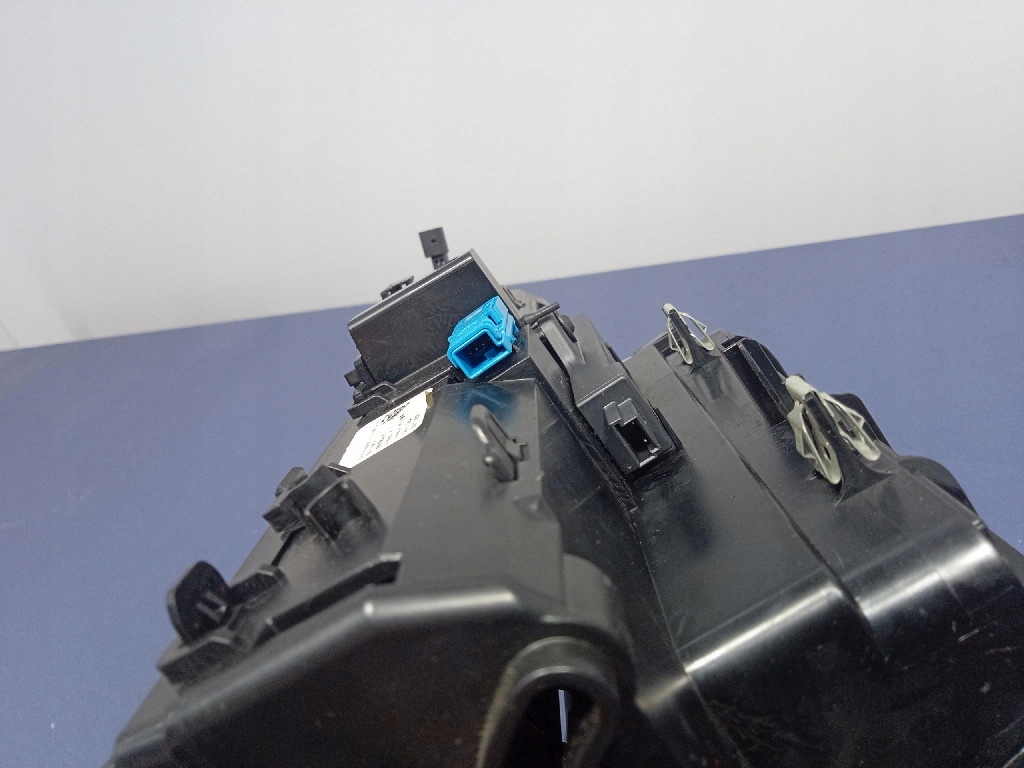 Bmw 3 g20 g21 18- бардачок попільничка рамка декоративна 6806796 Київ