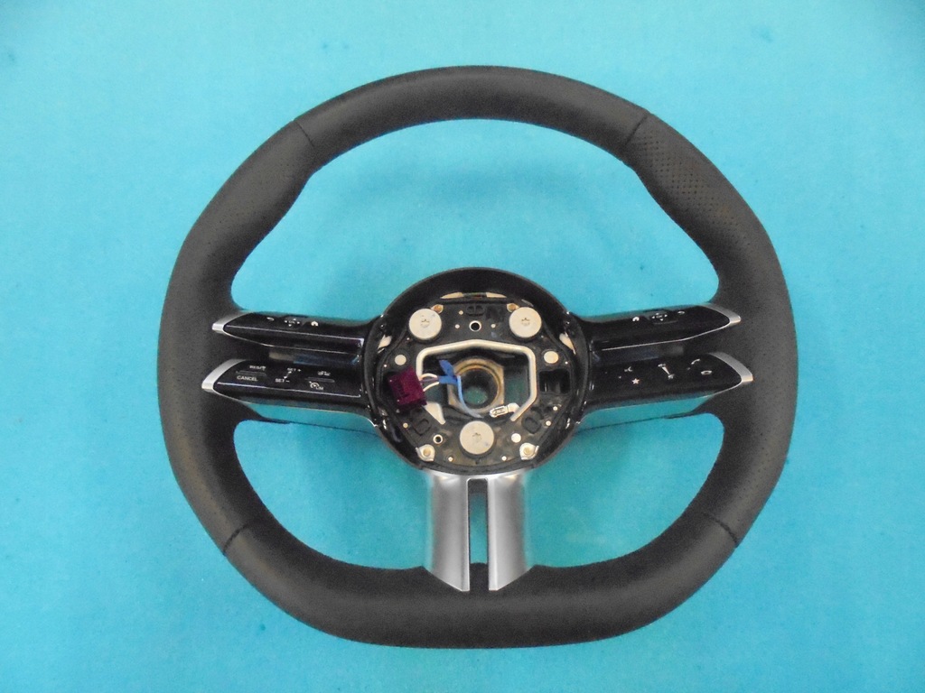 фото №1, Mercedes s klasa w223 amg повітропровід шкіра пелюстки перемикання