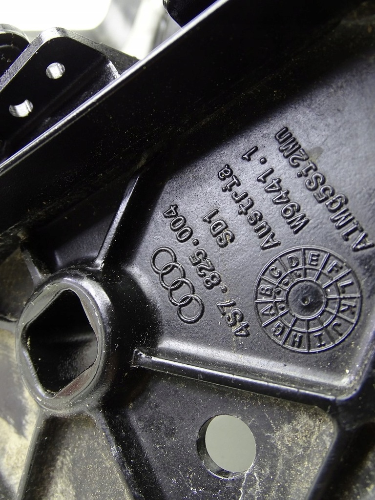 фото №8, Петля замок дах правий audi r8 4s spyder 5.2 fsi v10 4s7825004