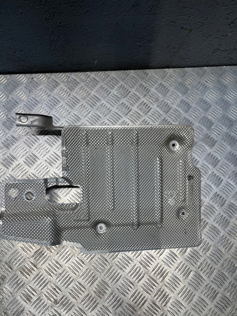 фото №1, Bmw i3 захист теплова вихлоп 7305659