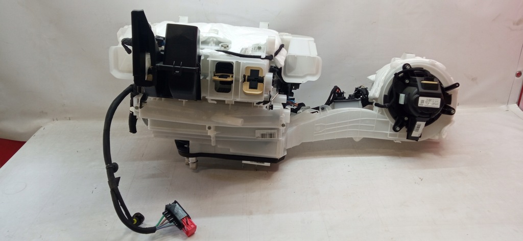 фото №1, Отопитель 9811149580 citroen c5 aircross europa