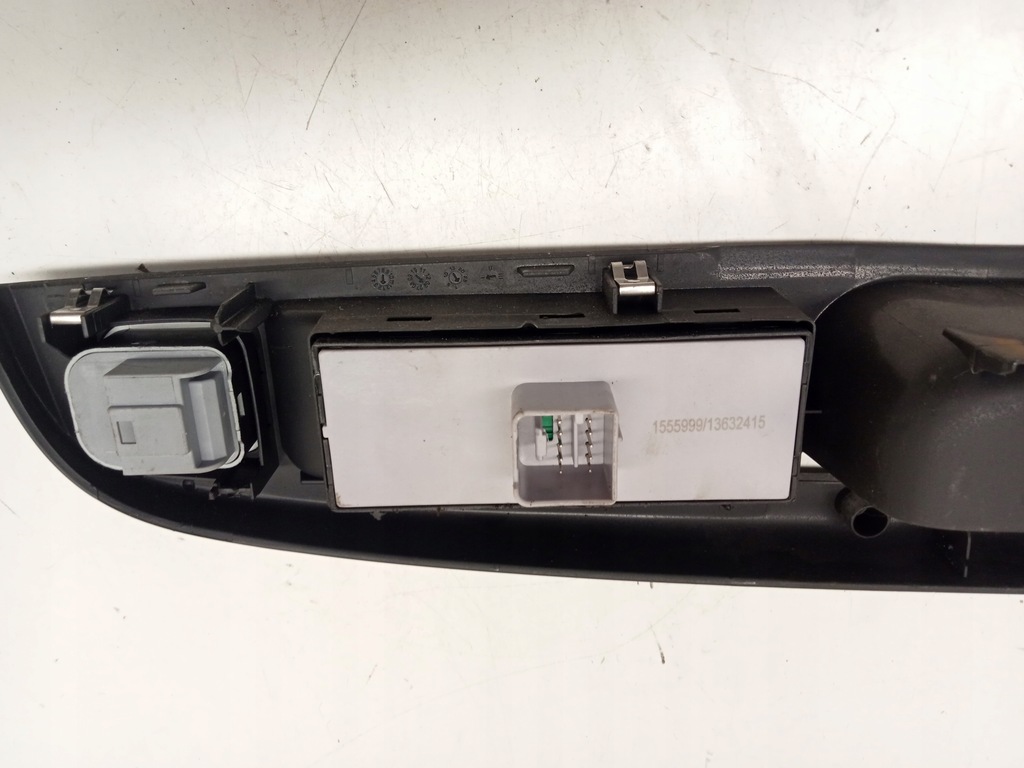 фото №9, Панель керування вікон дзеркал volkswagen golf vi