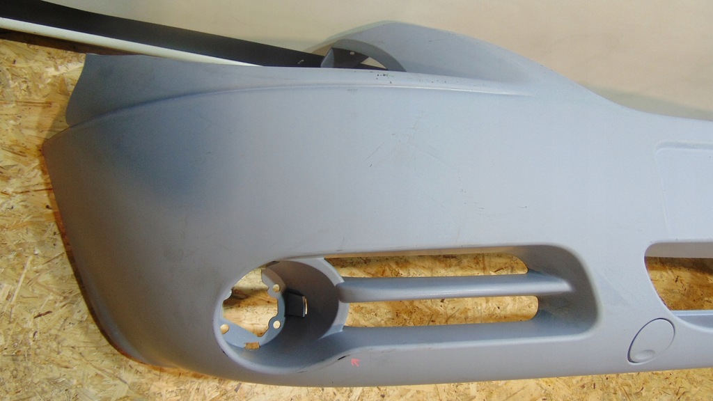 фото №5, Chrysler voyager iv 4 lift 04 - бампер перед