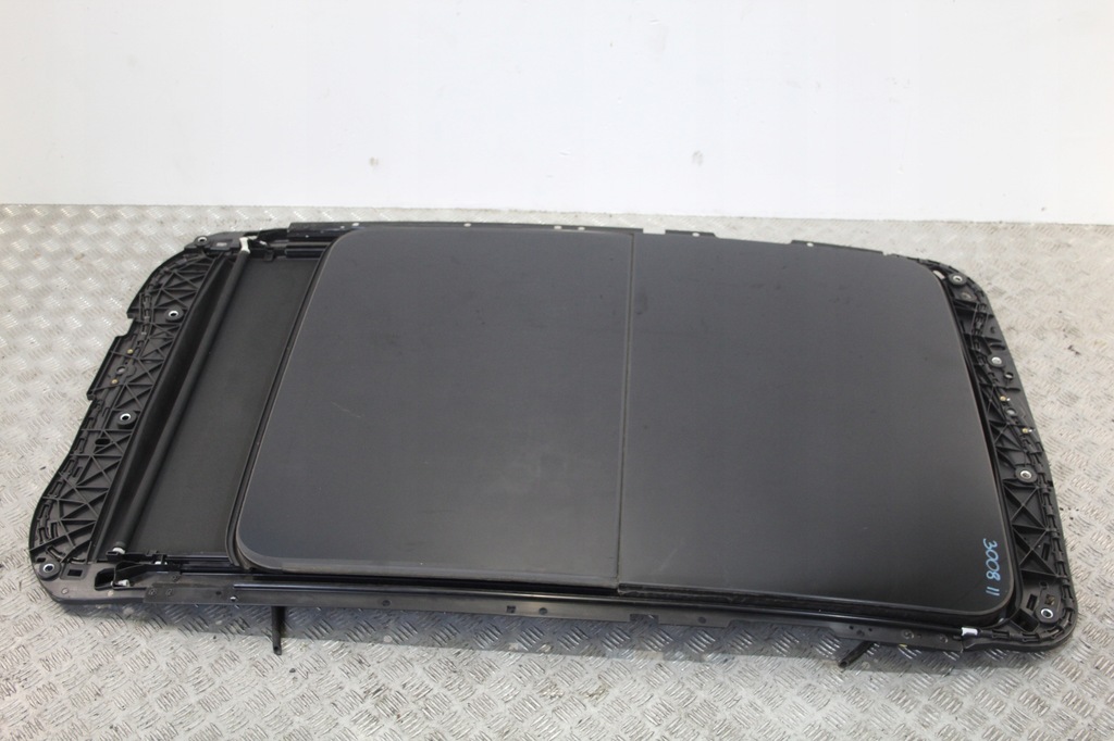 фото №1, Панорама дах peugeot 3008 ii 2