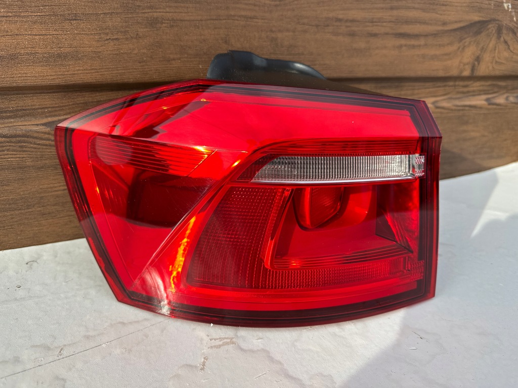 фото №1, Vw golf sportsvan лампа задня ліва 510945095r