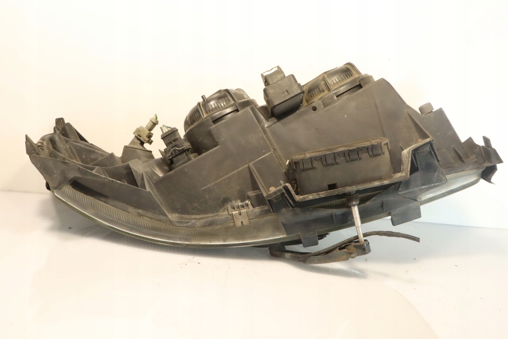 фото №6, Лампа левая передняя volvo v70 ii