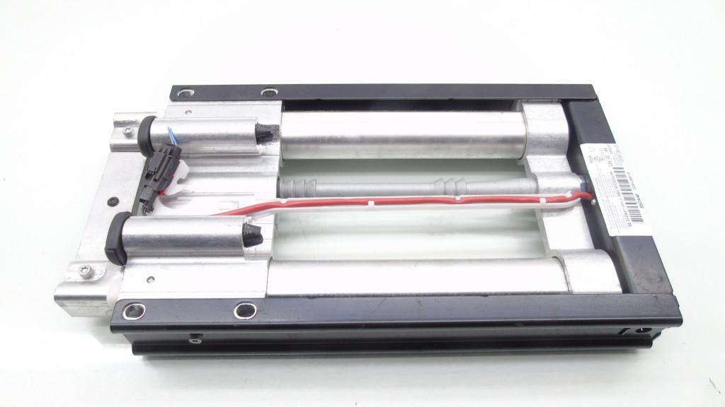 фото №1, Подголовник пиротехнический renault megane iii cabrio 931000002r