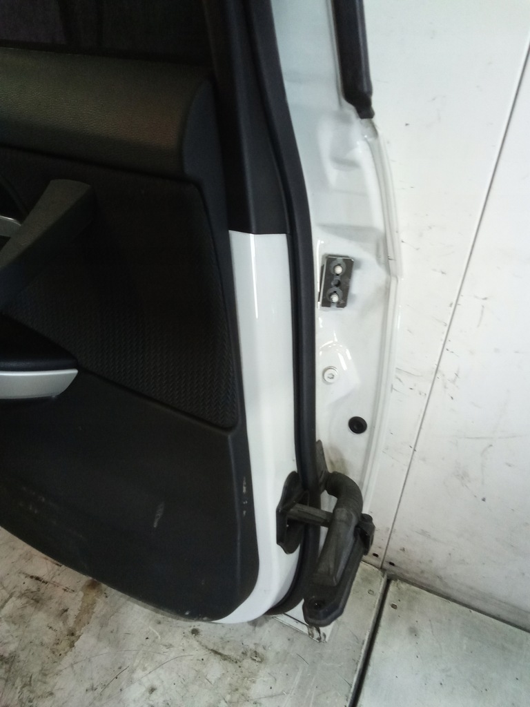 фото №8, I171 дверь левый задняя bmw e90 alpinweiss 3