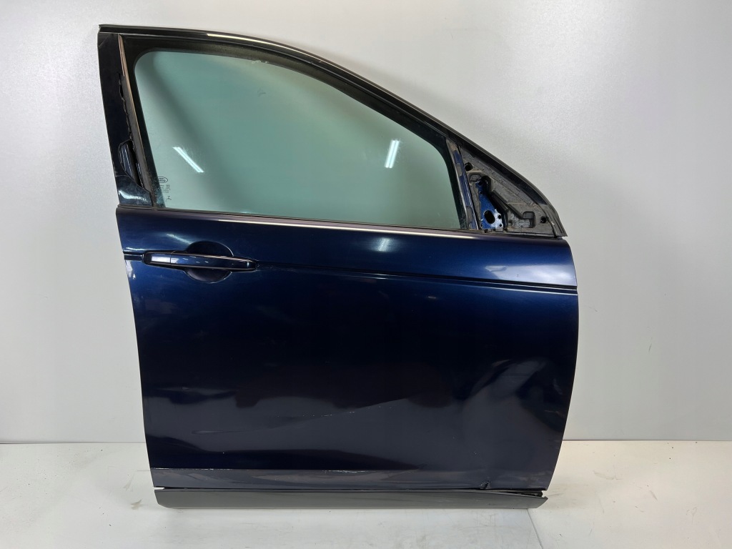 фото №1, Land rover discovery sport l550 дверь правое перед повреждённые