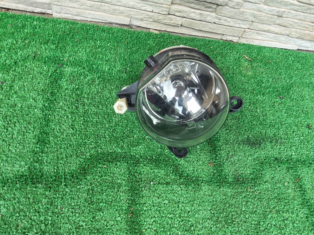 фото №1, Противотуманная фара bmw 3 e46 coupe 8371907