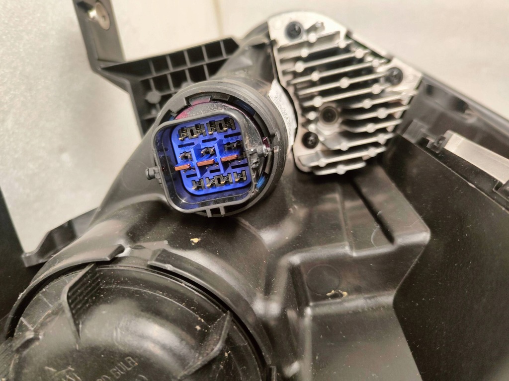 фото №8, Kia sportage v full led комплект лампа перед 92101r2100/92102r2100