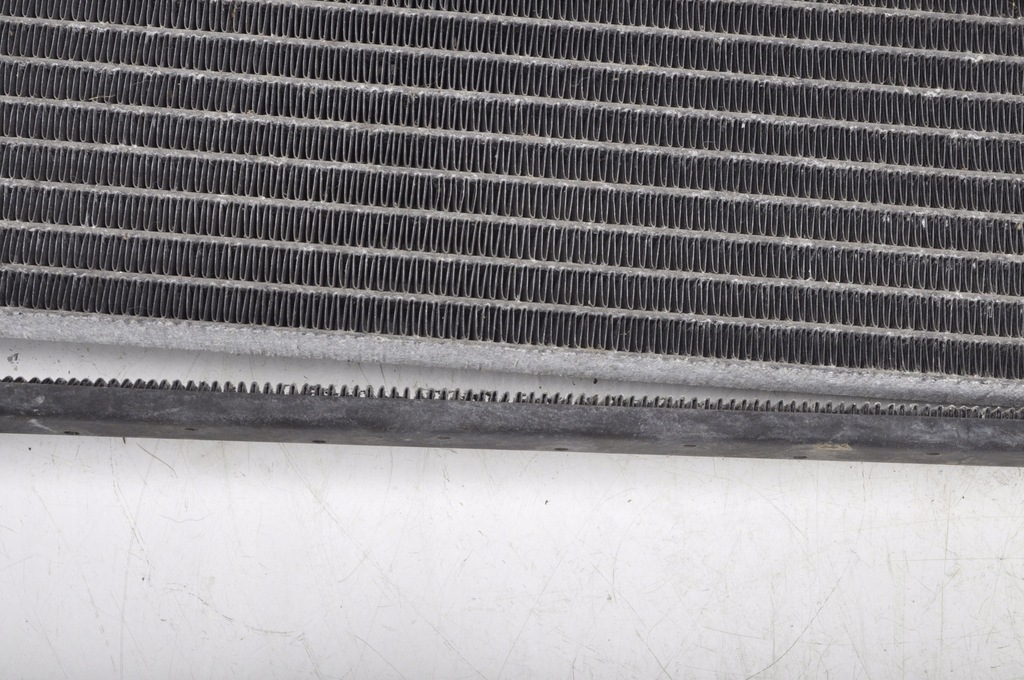 фото №8, Maserati granturismo 4.7 радиатор кондиционера