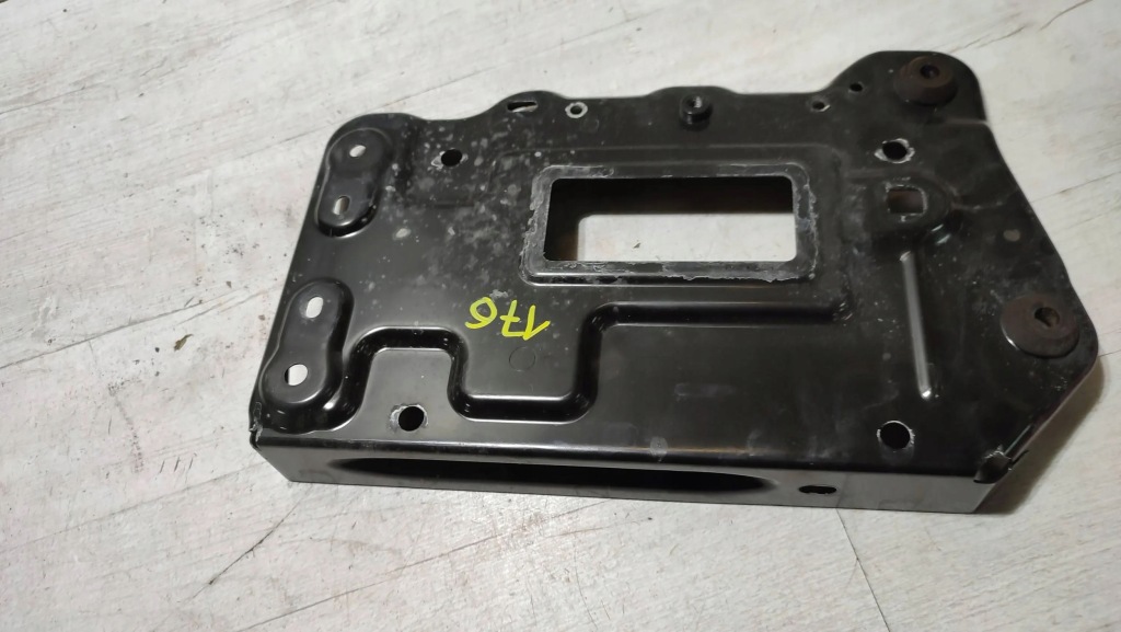 фото №1, Mercedes-benz a w176 2017 основа акумулятор