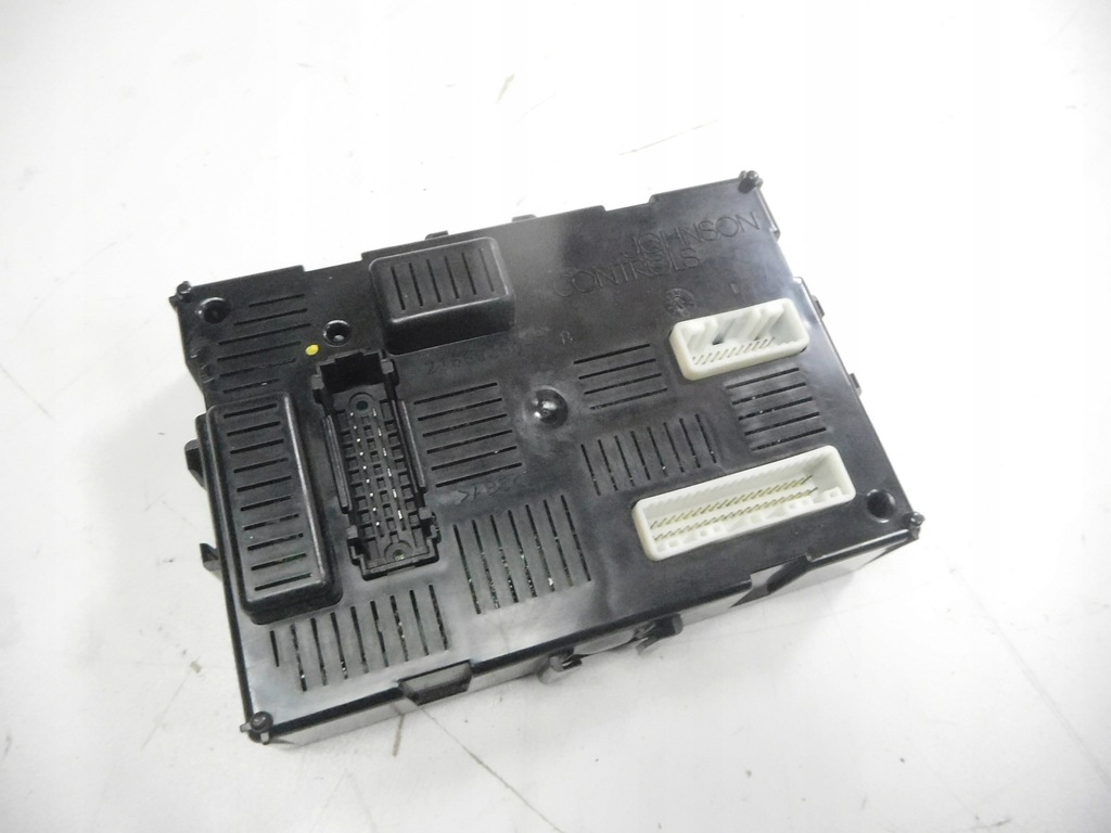 фото №3, Модуль блок управления bcm renault clio iii 8200652289