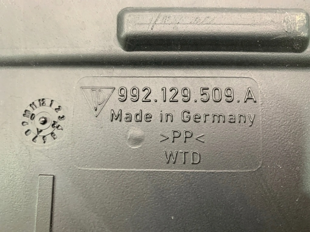 фото №5, Porsche 911 992 воздуховод впуск воздуха 992129509a