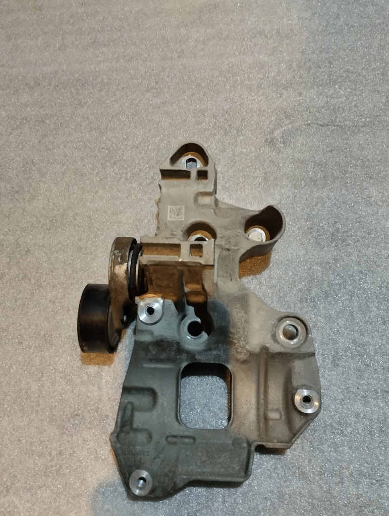 фото №1, Renault kadjar 1.5 dci кронштейн основание генератора 117100072r