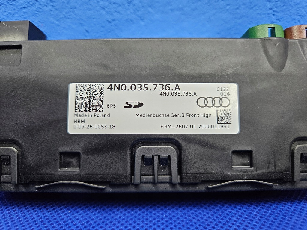 фото №8, Audi q8 e-tron 55 port роз'єм usb sim sd 4n0035736a